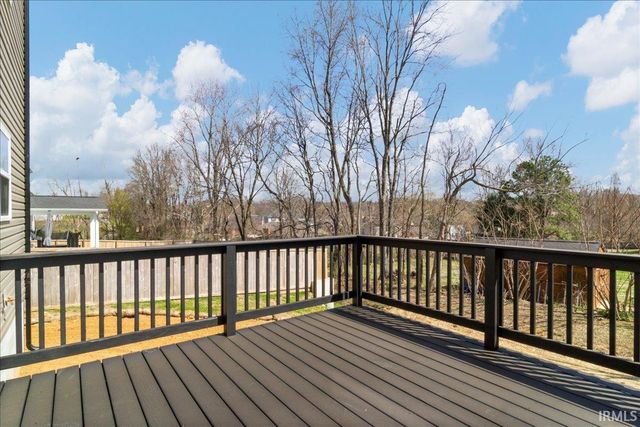 5670 Hillside Trail, Newburgh, IN 47630