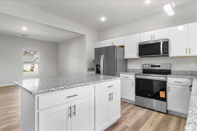 5670 Hillside Trail, Newburgh, IN 47630