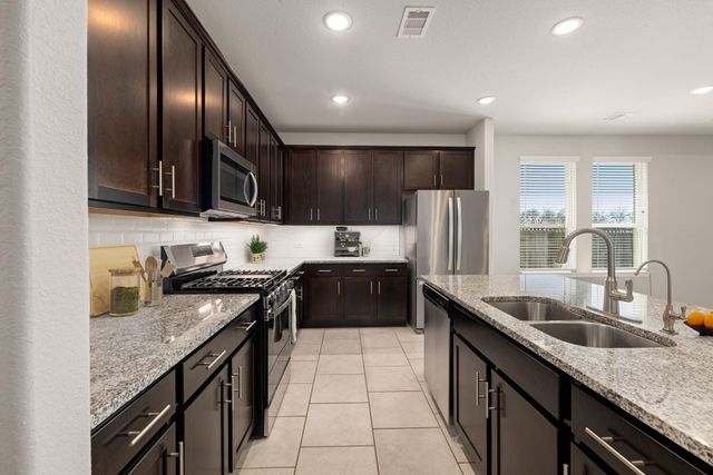 8414 Divot Trace, Fulshear, TX 77441