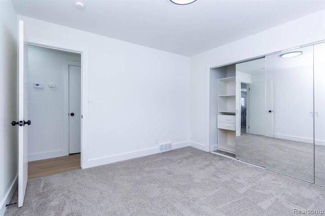 2435 Serra Drive, Sterling Heights, MI 48310