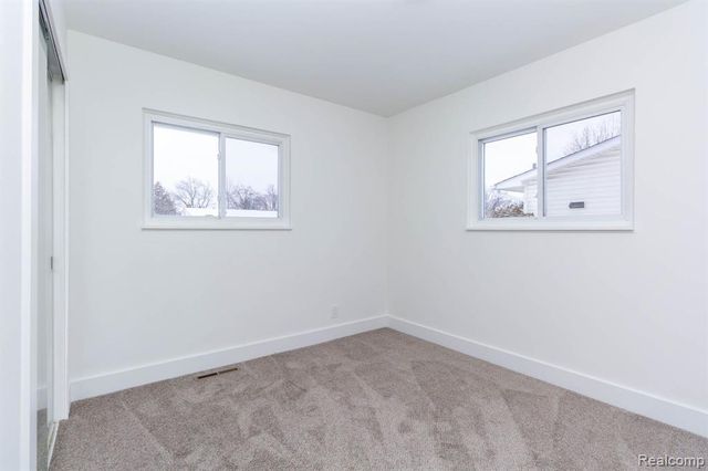 2435 Serra Drive, Sterling Heights, MI 48310