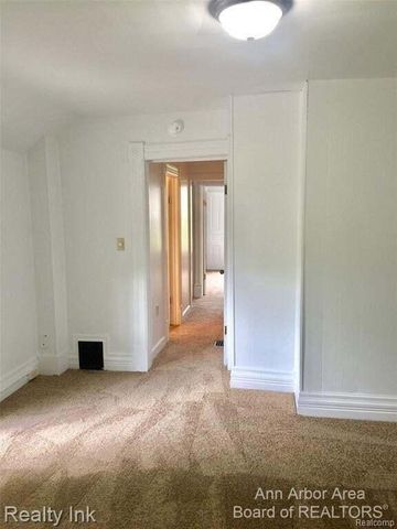 627 N Adams, Ypsilanti, MI 48197