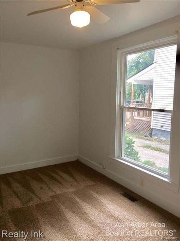 627 N Adams, Ypsilanti, MI 48197