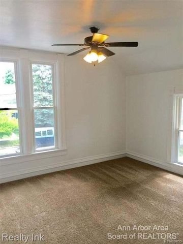 627 N Adams, Ypsilanti, MI 48197