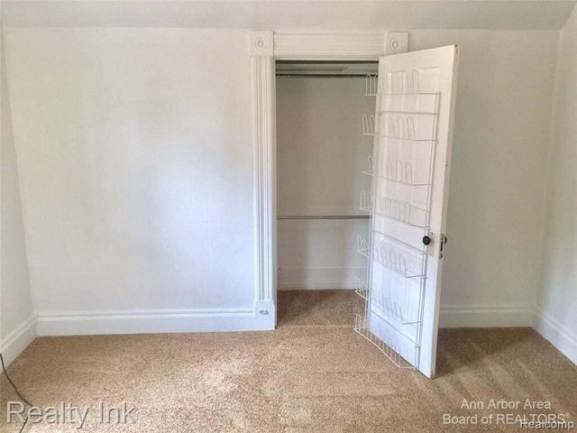 627 N Adams, Ypsilanti, MI 48197