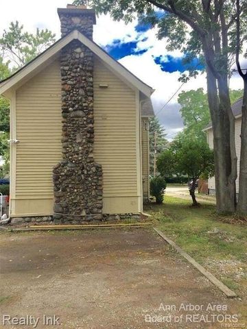 627 N Adams, Ypsilanti, MI 48197