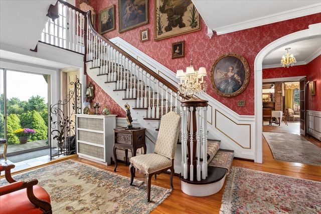 154 Prospect St, West Boylston, MA 01583