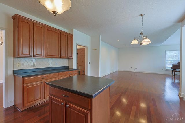6469 Hampshire Trail, Liberty Twp, OH 45044