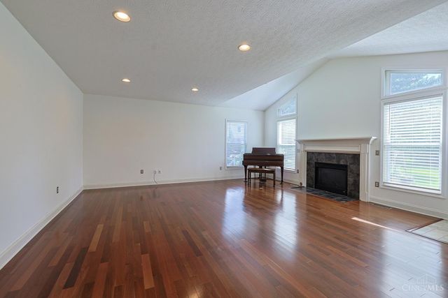 6469 Hampshire Trail, Liberty Twp, OH 45044