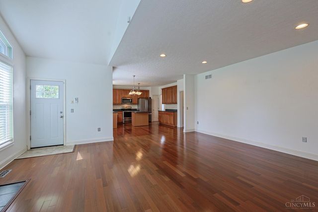 6469 Hampshire Trail, Liberty Twp, OH 45044