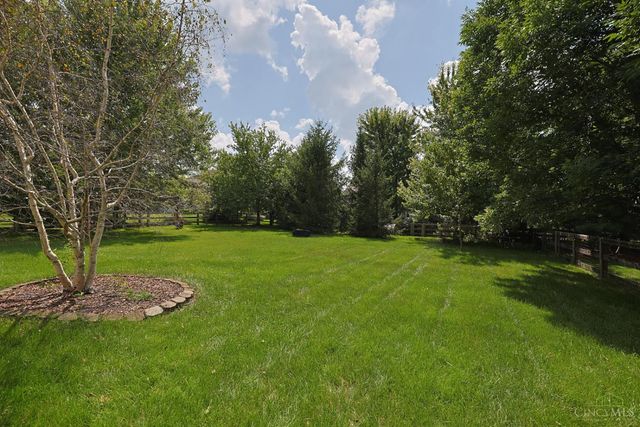 6469 Hampshire Trail, Liberty Twp, OH 45044