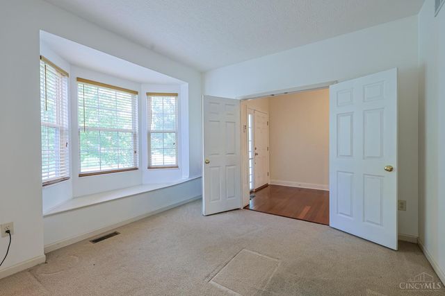 6469 Hampshire Trail, Liberty Twp, OH 45044