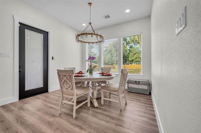 15201 Paradise Point Drive, Willis, TX 77318