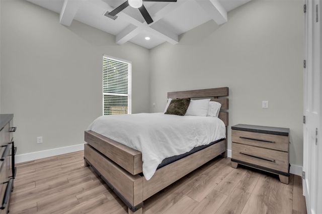 15201 Paradise Point Drive, Willis, TX 77318