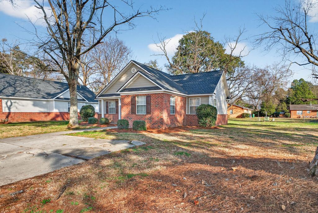 216 Williamsburg Street NE, Aiken, SC 29801