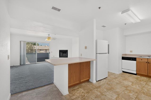 3829 Montgomery Boulevard NE APT 335, Albuquerque, NM 87109
