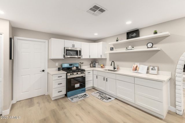 2011 N 51ST Drive, Phoenix, AZ 85035