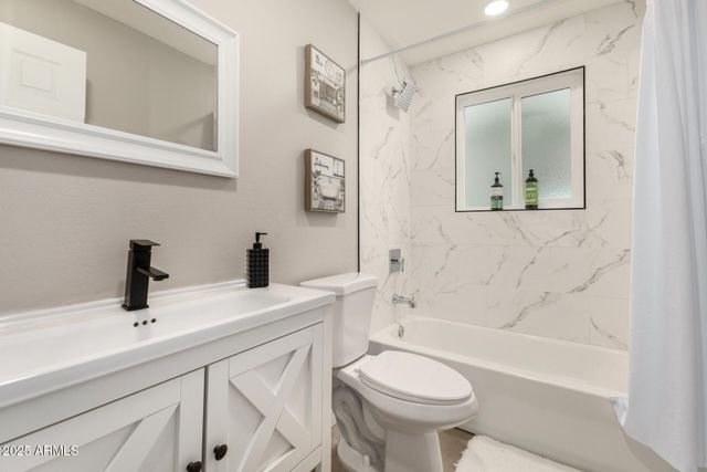 2011 N 51ST Drive, Phoenix, AZ 85035