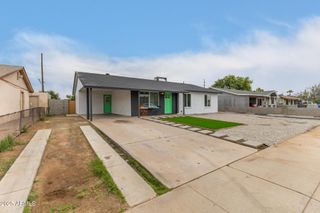 2011 N 51ST Drive, Phoenix, AZ 85035