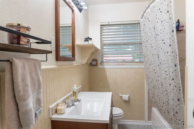 703 McCarley, Colbert, OK 74733