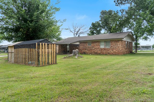 703 McCarley, Colbert, OK 74733