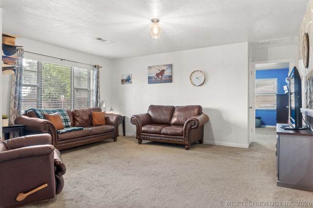 703 McCarley, Colbert, OK 74733