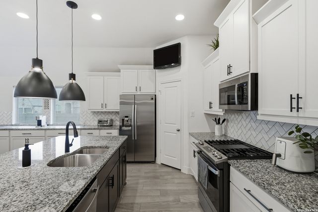 14107 Rio Lobo, San Antonio, TX 78254