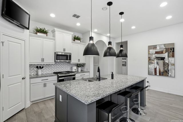 14107 Rio Lobo, San Antonio, TX 78254