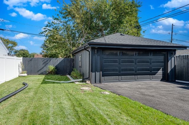 7715 S Kilpatrick Avenue, Chicago, IL 60652