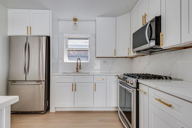 7715 S Kilpatrick Avenue, Chicago, IL 60652