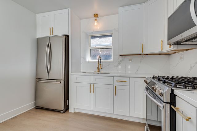 7715 S Kilpatrick Avenue, Chicago, IL 60652