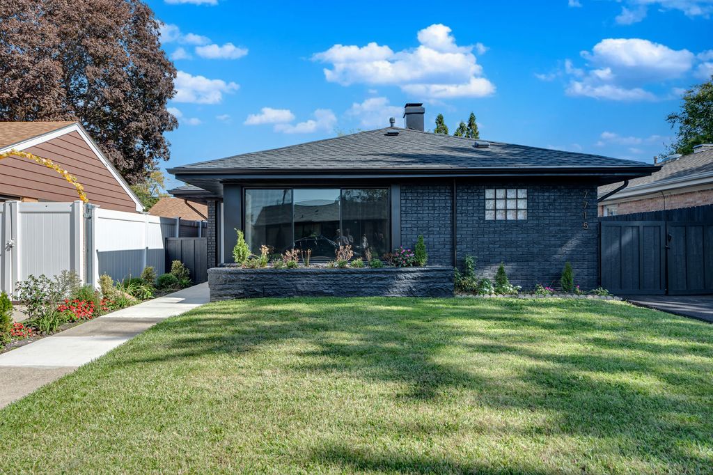 7715 S Kilpatrick Avenue, Chicago, IL 60652 — photo 2