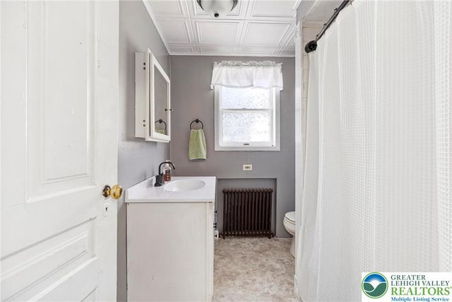 201 Fairview Street, Franklin Twp, PA 18235