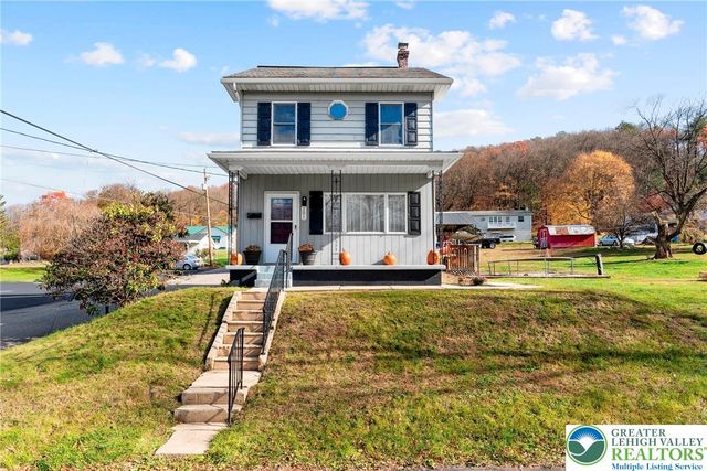 201 Fairview Street, Franklin Twp, PA 18235