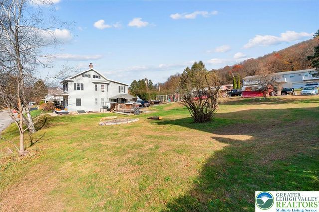 201 Fairview Street, Franklin Twp, PA 18235