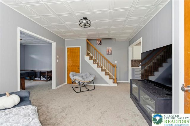 201 Fairview Street, Franklin Twp, PA 18235