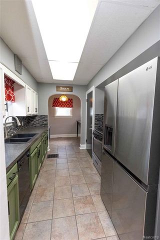 2117 Swayze Street, Flint, MI 48503