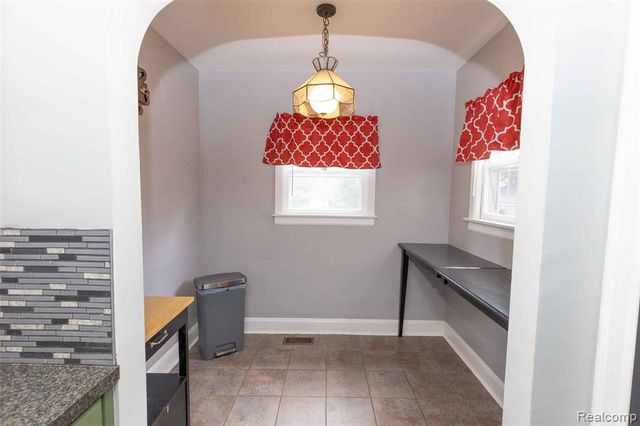 2117 Swayze Street, Flint, MI 48503