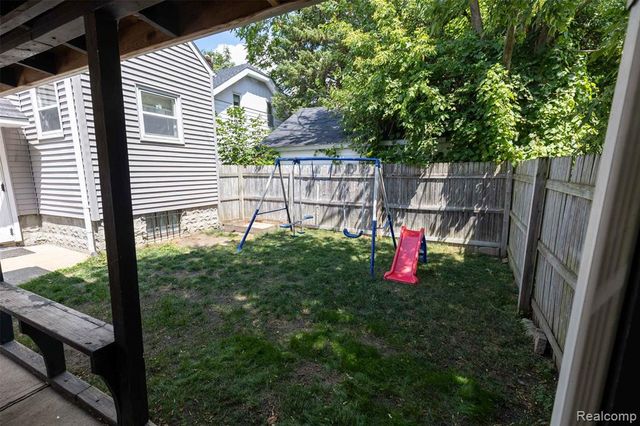 2117 Swayze Street, Flint, MI 48503