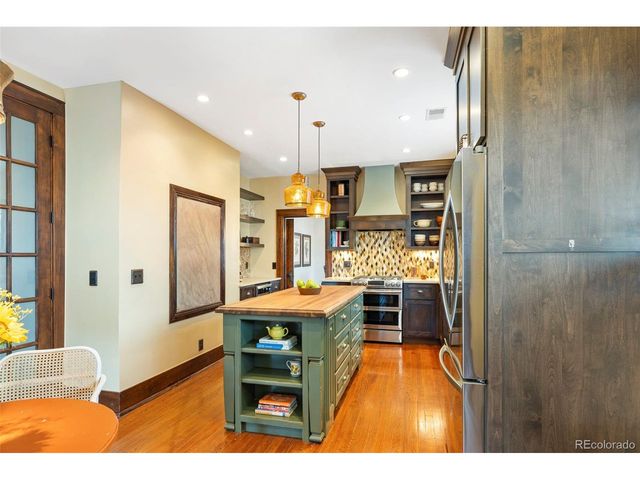 917 Cook St, Denver, CO 80206