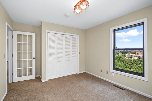 225 Mount Hope Drive, Saint Paul, MN 55107