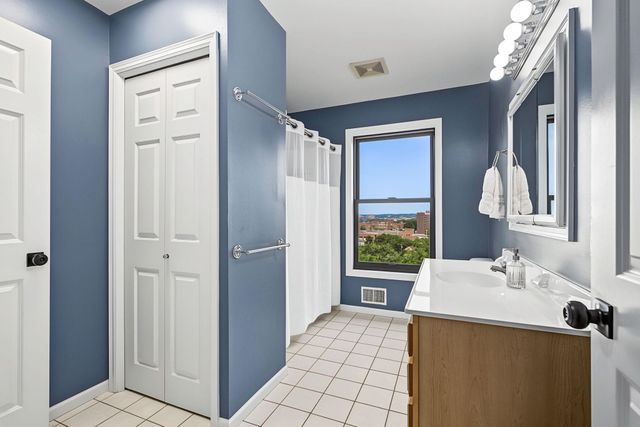 225 Mount Hope Drive, Saint Paul, MN 55107