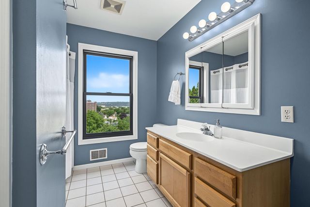 225 Mount Hope Drive, Saint Paul, MN 55107
