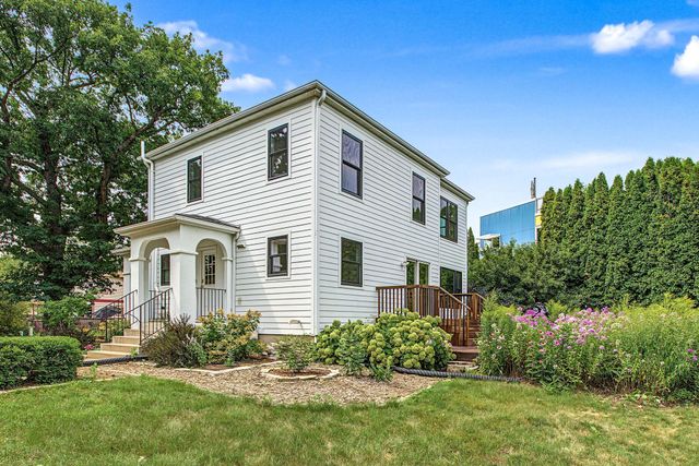 225 Mount Hope Drive, Saint Paul, MN 55107