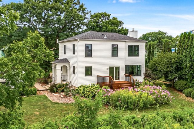 225 Mount Hope Drive, Saint Paul, MN 55107