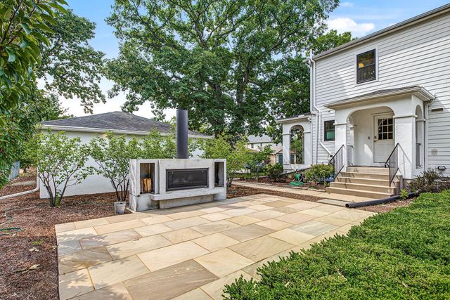 225 Mount Hope Drive, Saint Paul, MN 55107