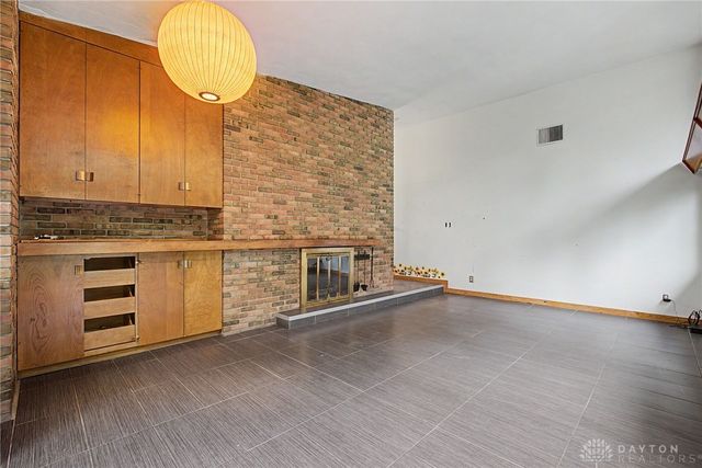 575 Eastdale Drive, Dayton, OH 45415