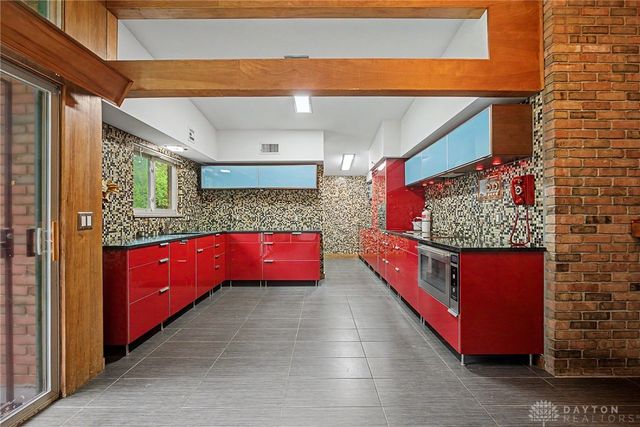 575 Eastdale Drive, Dayton, OH 45415