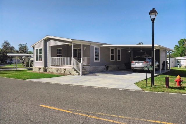 147 ROYAL PALM DRIVE, Leesburg, FL 34748