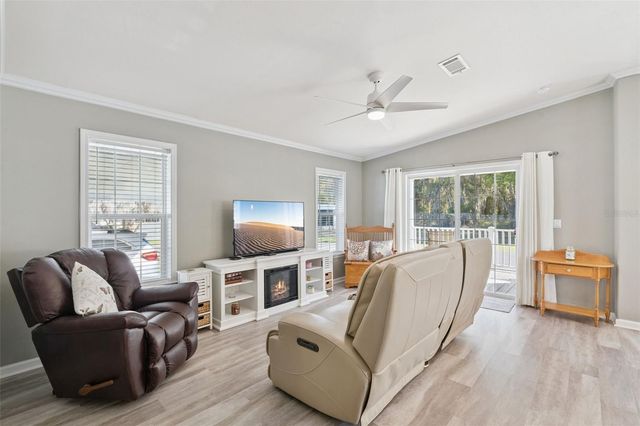 147 ROYAL PALM DRIVE, Leesburg, FL 34748